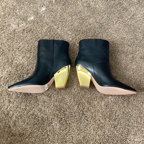 Tory Burch | NWOB Lila 95mm Ankle Bootie - Picture 6 of 12